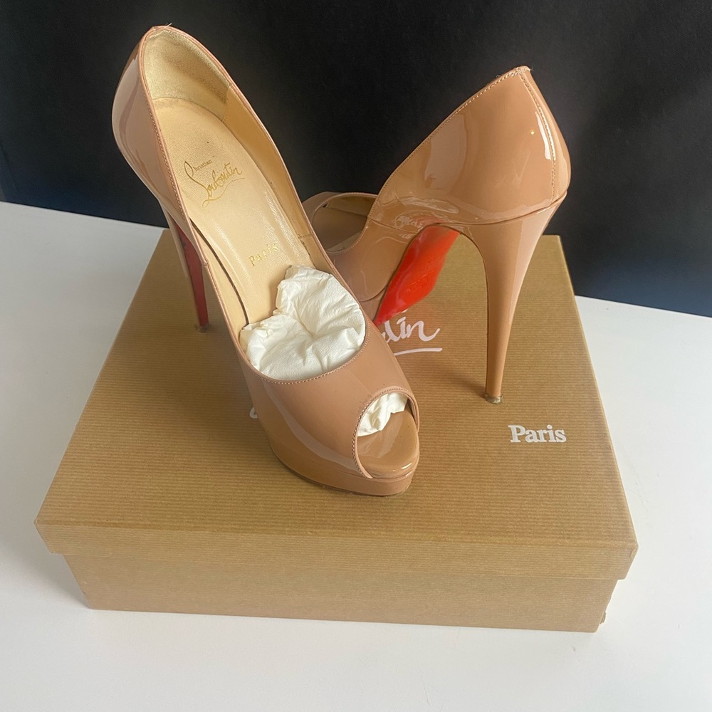 A classic nude pair of Christian Louboutin heels